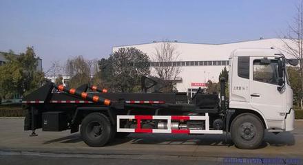 山西晉中市26方干混砂漿背罐車 高效運(yùn)輸解決方案與中國重汽華威制造