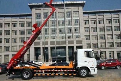 華菱星馬吊臂式背罐車 高效、安全、可靠的散裝物料運(yùn)輸解決方案